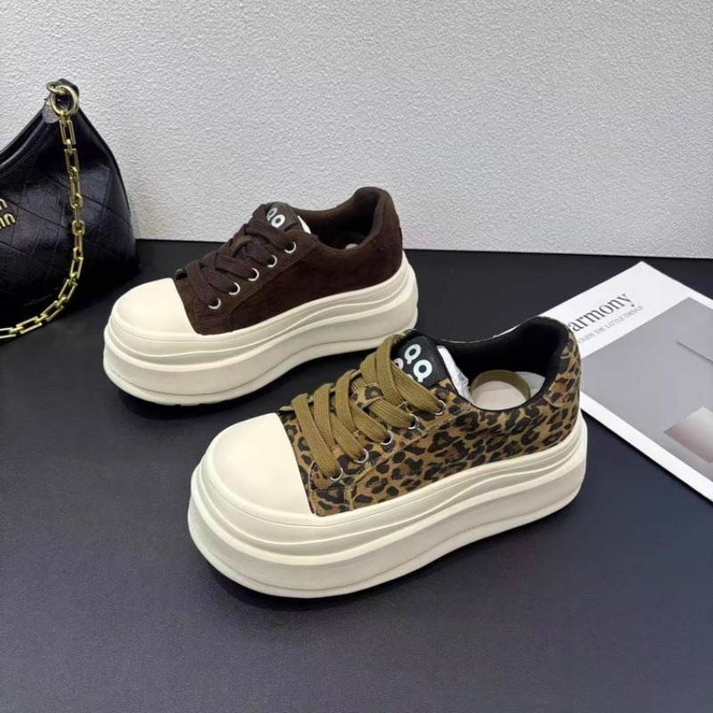 Embroidery Garments - Kadın Leopar Desenli Platform Spor Ayakkabılar,